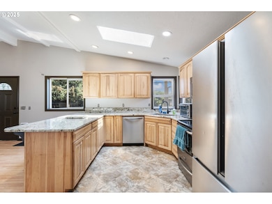 169 W 2nd St, Lafayette, OR 97127 - photo 3