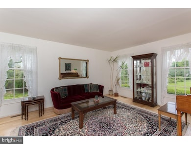 1381 Sycamore Mills Rd, Glen Mills, PA 19342 - photo 7