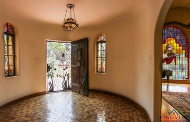 814 Charlotte Dr, Longview, TX 75601 - photo 2