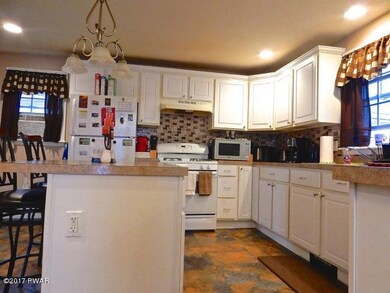 539 Birch St, Scranton, PA 18505 - photo 4