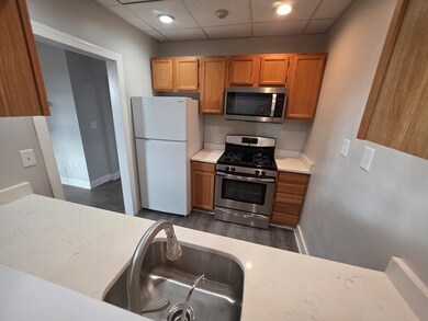 178 High St unit 304, Clinton, MA 01510 - photo 2
