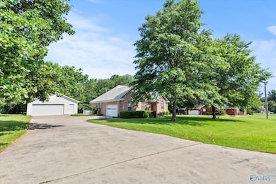 23985 E Clearmont Dr, Elkmont, AL 35620 - photo 3