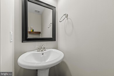 7264 Mockingbird Cir, Glen Burnie, MD 21060 - photo 6