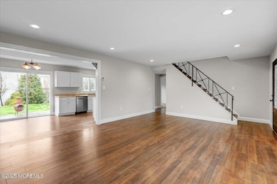 07-Family Room