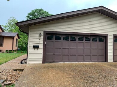 812 Westwood Rd, Maryville, IL 62062 - photo 2