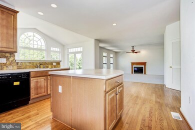 17 Longwood Ln, Columbus, NJ 08022 - photo 6