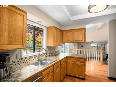 19820 SW Jette Ln, Beaverton, OR 97003 - photo 7