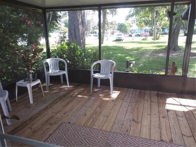 SCREEN PORCH