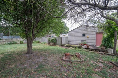 225 Border St, Lincoln, IL 62656 - photo 6