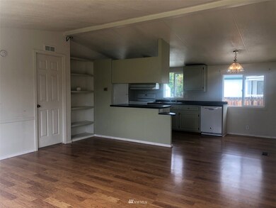 10 N Lyle Ave, East Wenatchee, WA 98802 - photo 7