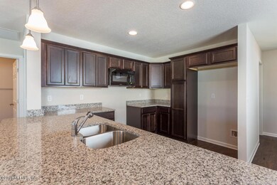 8320 Thor St, Jacksonville, FL 32216 - photo 4