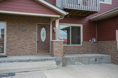 3512 33rd Ave W unit 19, Williston, ND 58801 - photo 2