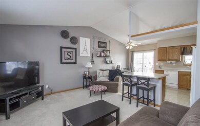 4041 Jill Dr, Waterloo, IA 50701 - photo 4