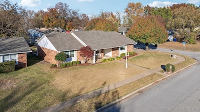 2904 E Knoxville St, Broken Arrow, OK 74014 - photo 6