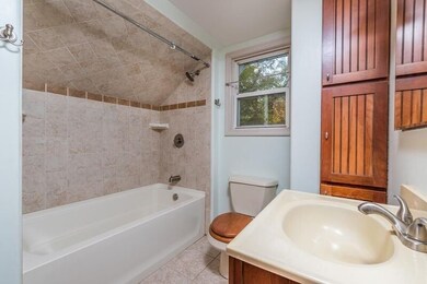 1003 Tipton St, Elkhart, IN 46516 - photo 6