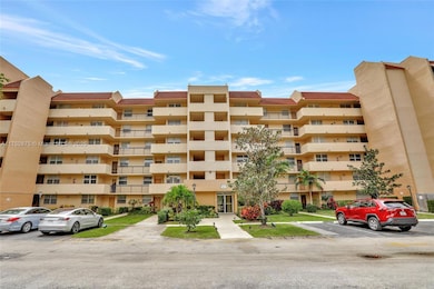 3671 Environ Blvd unit 666, Lauderhill, FL 33319 - photo 2