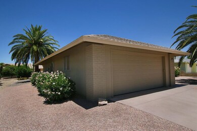 12618 W Bonanza Dr Sun City-large-003-19