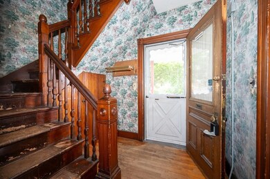 3 Arbor Vitae St, Worcester, MA 01603 - photo 3