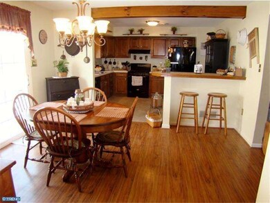 1725 Acorn Dr, Reading, PA 19608 - photo 3