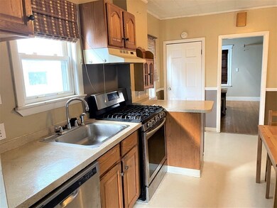 49 Mckinley St, Everett, MA 02149 - photo 7