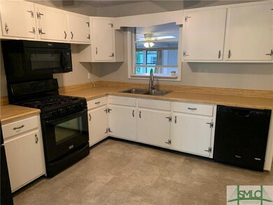 3712 Oakland Ct, Savannah, GA 31404 - photo 6