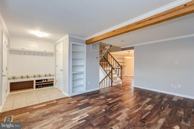 8601 Spring Creek Ct, Springfield, VA 22153 - photo 6