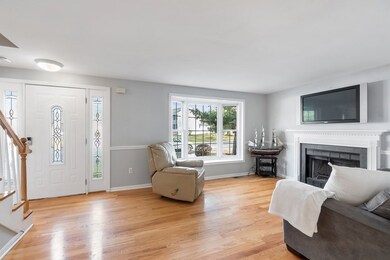 54 Corinthian Dr, Lowell, MA 01854 - photo 2