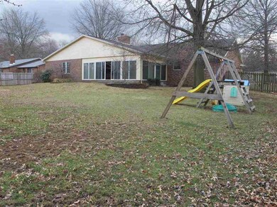 Large 120 x 161 fenced lot (childs playset and hou