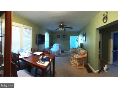 818 Bergen St, Gloucester City, NJ 08030 - photo 6