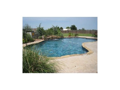 2109 NE 15th St, Moore, OK 73160 - photo 2