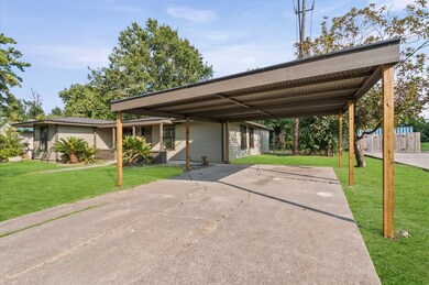 6527 Beekman Rd, Houston, TX 77021 - photo 4