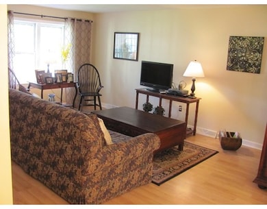 523 Washington St unit B2, Pembroke, MA 02359 - photo 3