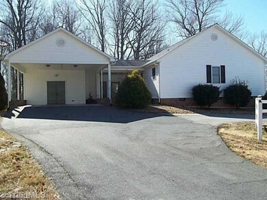 1532 Sylvan Woods Dr, Asheboro, NC 27205 - photo 3