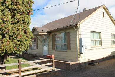 2341 Gettle St, Klamath Falls, OR 97603 - photo 2