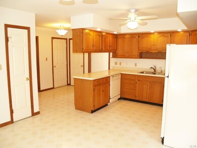 1480 Promise Ln, Allentown, PA 18106 - photo 6