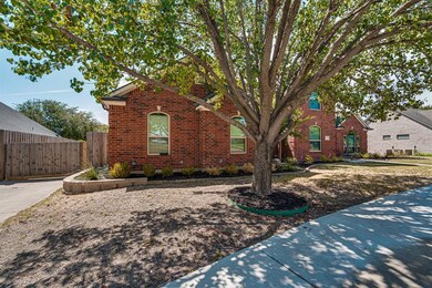 1907 Clearview Dr, Ennis, TX 75119 - photo 6