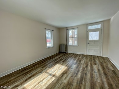 632 Third St, Belvidere Twp., NJ 07823 - photo 4