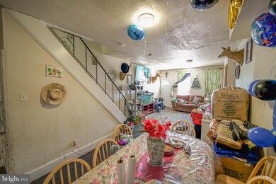 529 E Lafayette St, Norristown, PA 19401 - photo 3