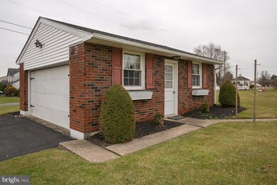 305 Reeser St, Leesport, PA 19533 - photo 7