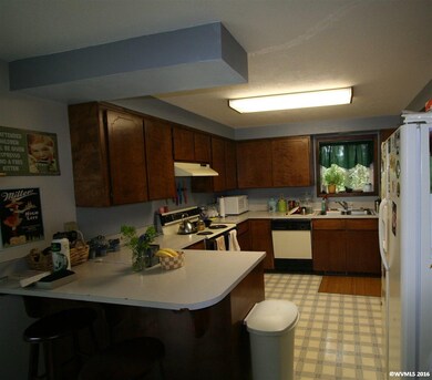 1892 SE Crystal Cir, Corvallis, OR 97333 - photo 5