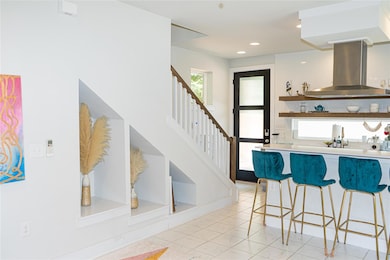 2714 E 3rd St unit 2, Austin, TX 78702 - photo 2