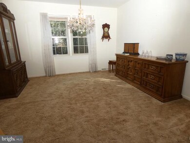 9219 Alyssum Way, Annandale, VA 22003 - photo 4