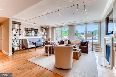 The Ritz-Carlton Residences, Baltimore, MD 21230 - photo 5