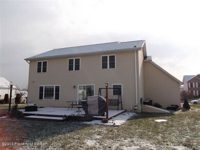 38 Huckleberry Ln, Duryea, PA 18642 - photo 2