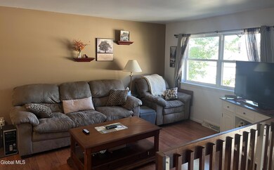 22 Hillcrest Ave, Schenectady, NY 12304 - photo 2