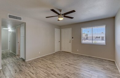 IMG_2336_37_38_39_40_41_42Interior01