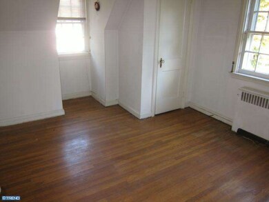 865 Delmont Dr, Wynnewood, PA 19096 - photo 6