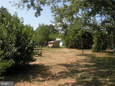 253 Elm St unit LOWER, Pottstown, PA 19464 - photo 4