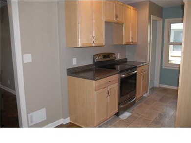 Upgraded appliances, over the stove microwave will