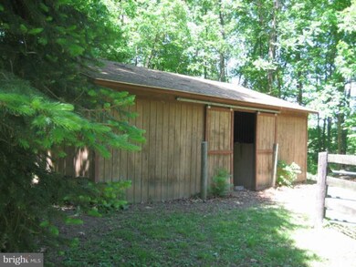 1172 Russell Rd, Berryville, VA 22611 - photo 7